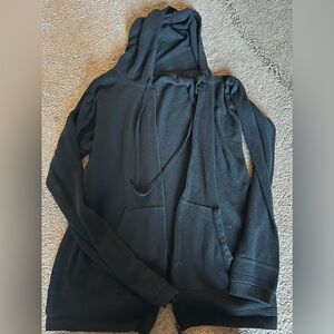 Lululemon jacket size 2/4